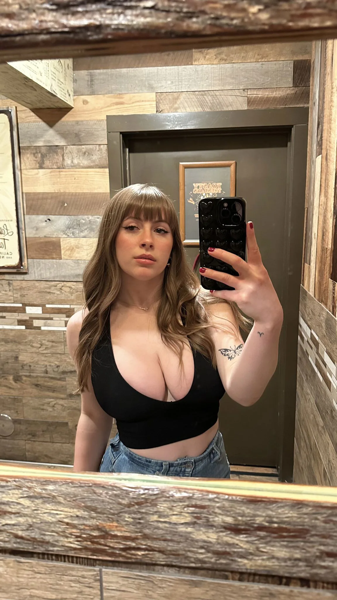 Busty Dana Lee - Escort Glasgow