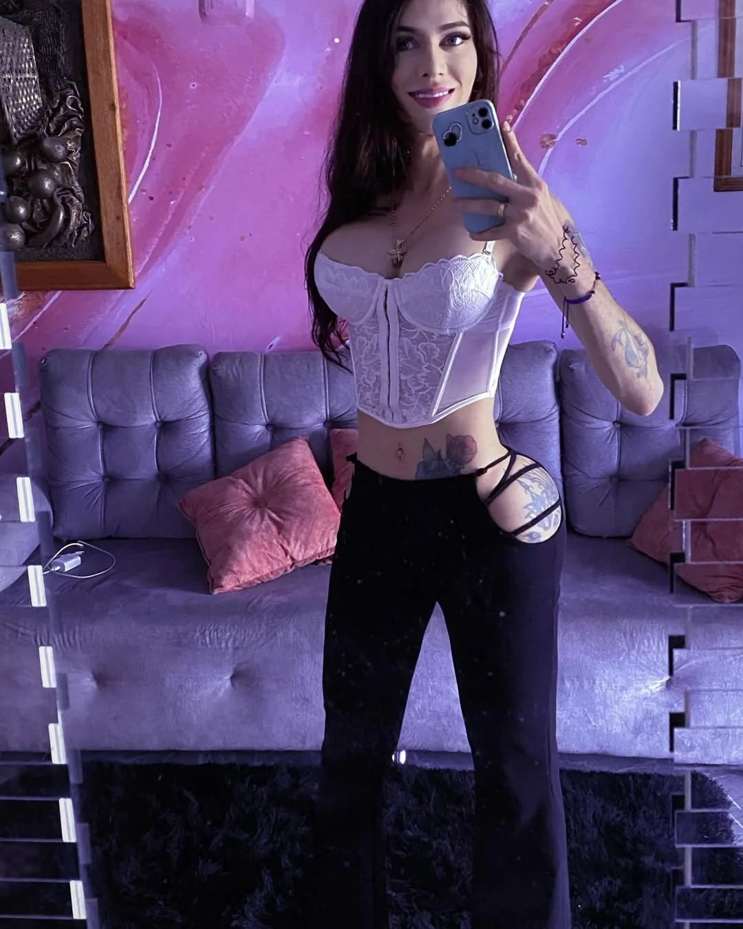 Cornelia - Escort Glasgow